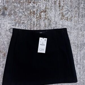 Zara Black mini skirt